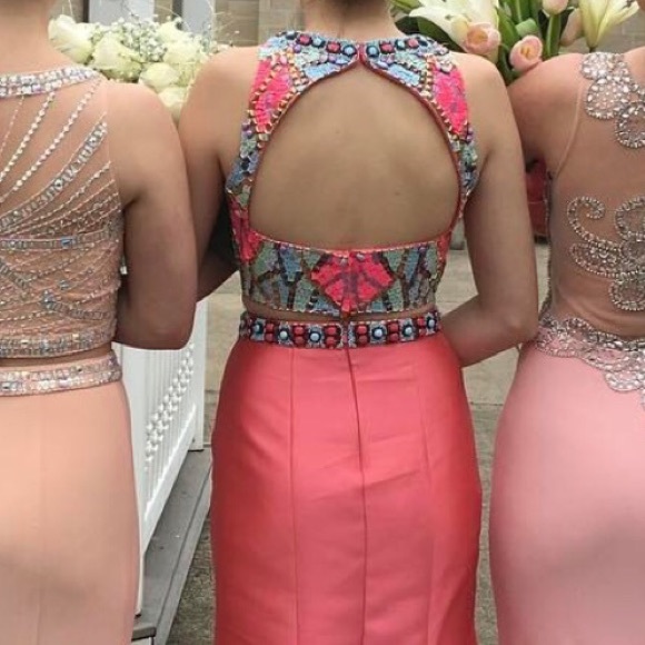 Prom dress - Picture 3 of 4